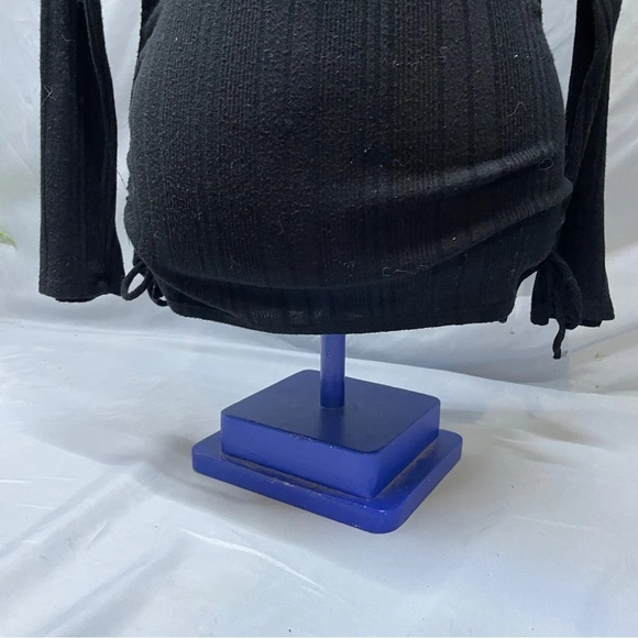 Revamped off the shoulders black long sleeve sweater - Picture 13 of 16